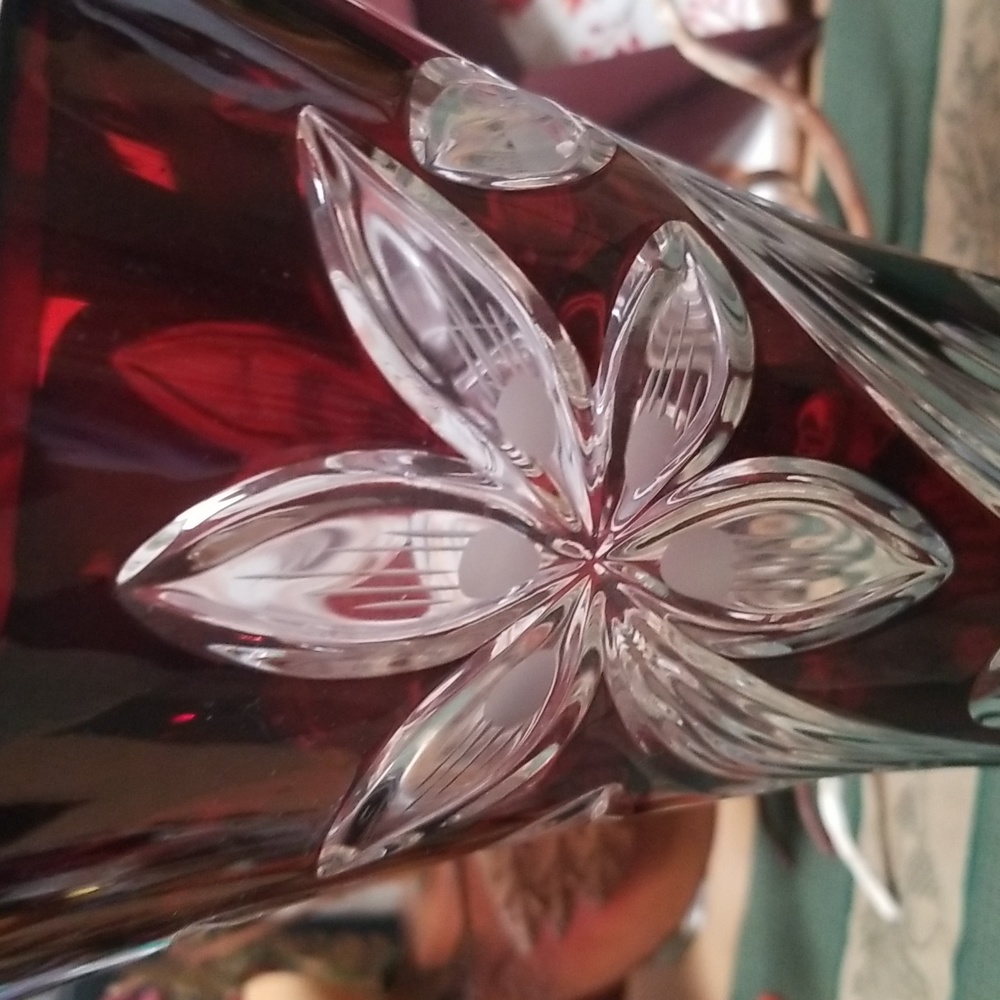 🥀CUT LEAD GLASS TULIP VASE - Picture 7 of 8